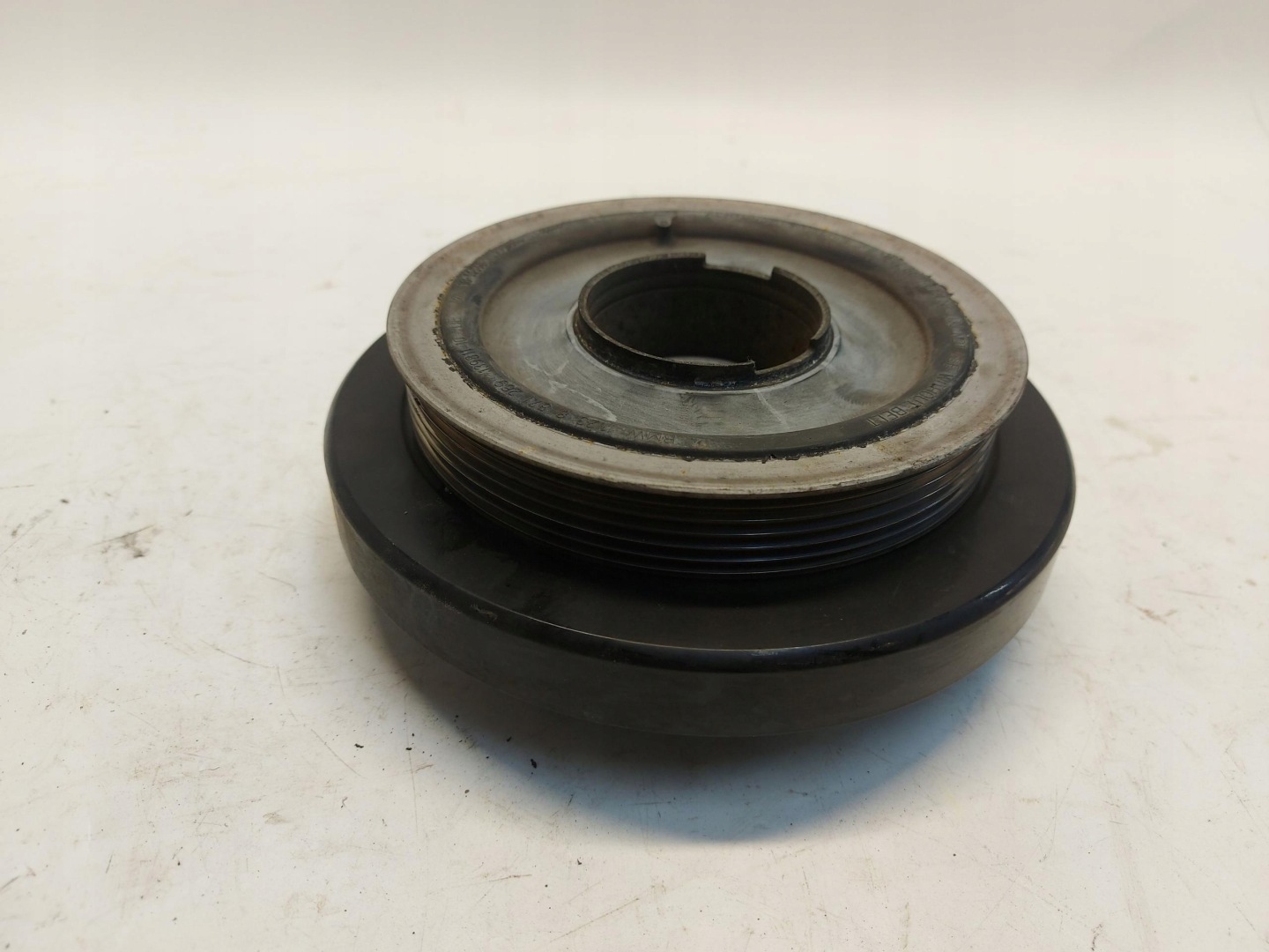 BMW G05 X5 3.0d 2019r pulley 8571269