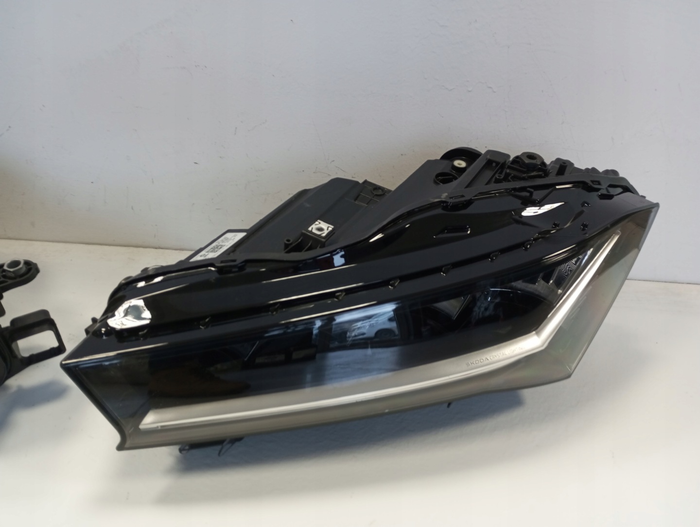 light FULL LED SKODA SUPERB IV 3P1941015 left S.H