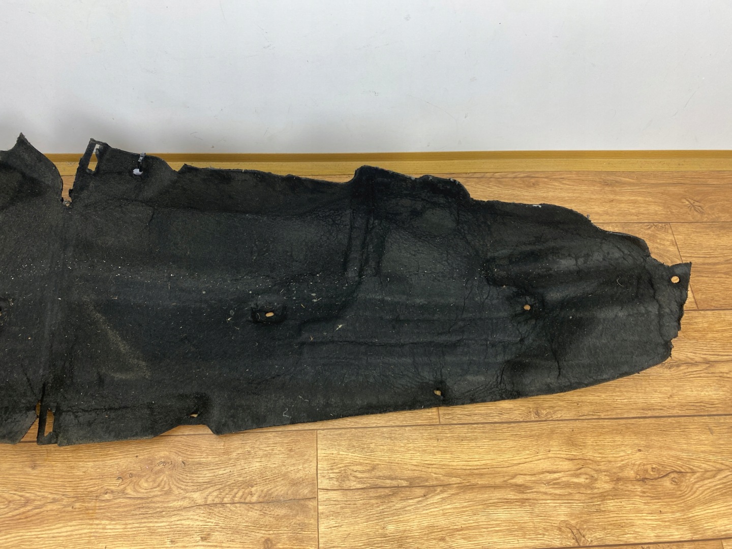 mudguard rear. left Ford Mustang VI 2015+