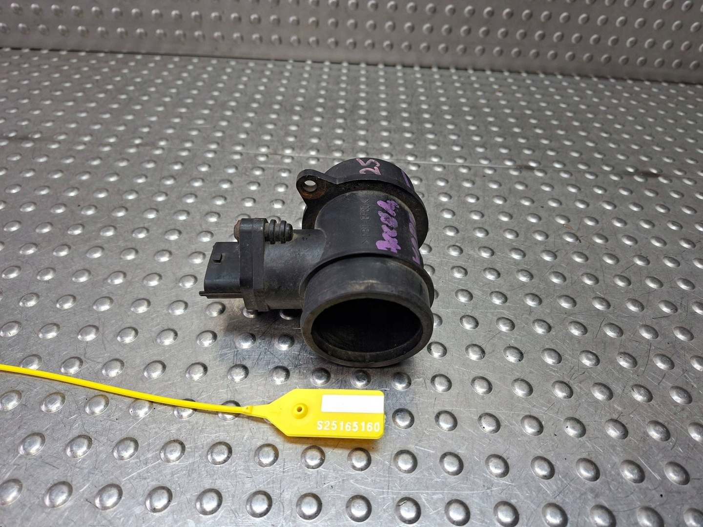 flow meter HYUNDAI ACCENT II 99- 1.3i 28164-22610