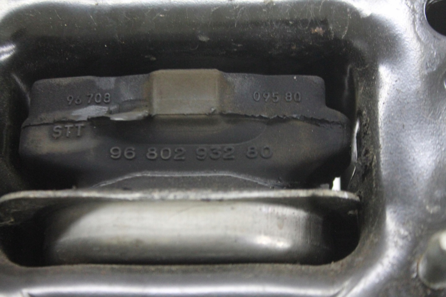 engine mount 9680293280 CITROEN DS3 1.6 VTI 10-16