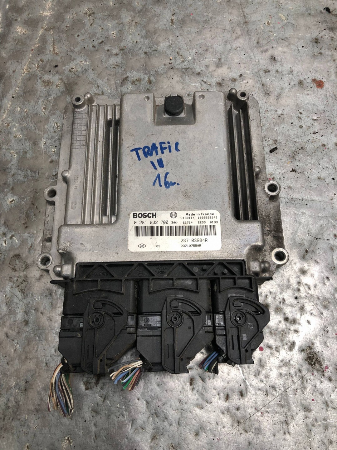 computer Motore RENAULT TRAFIC III 237103984R