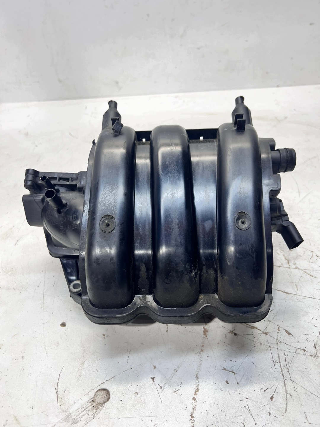 intake manifold VW SKODA SEAT 1.2 MPI 03E129711D
