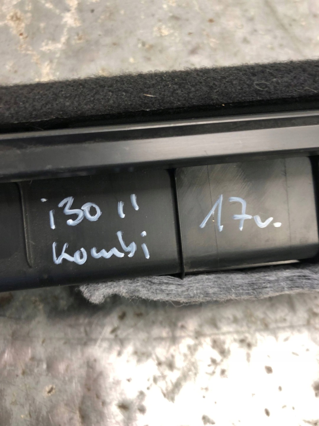 passenger compartment boot HYUNDAI I30 II KOMBI 85751-A6520