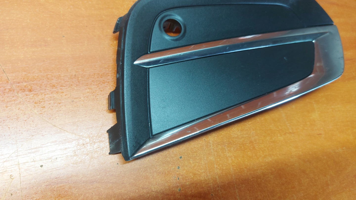 spoiler grid CHROM of a bumper right right front front VOLVO XC60 II