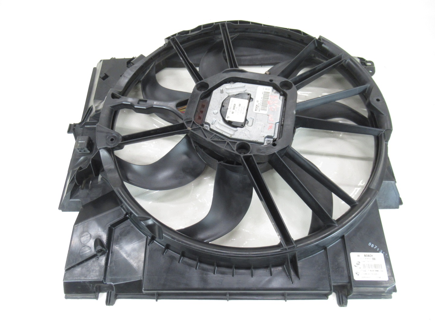 radiator fan condenser fan BMW e82 e84 ee88 e90 e91 e92 e93 7545366