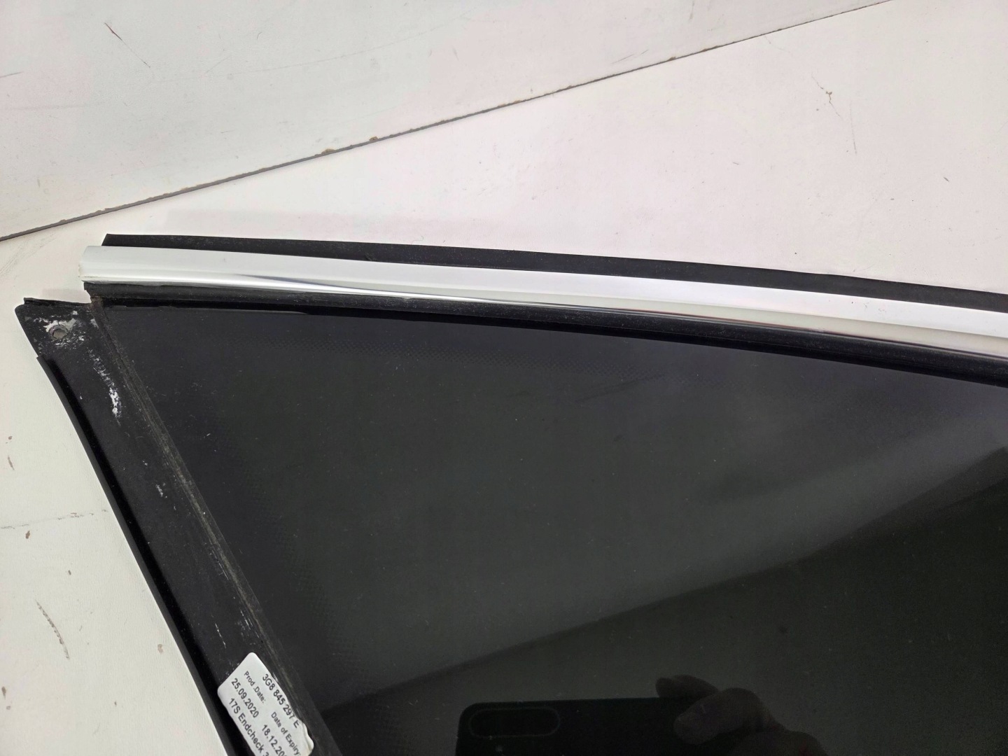Volkswagen Arteon window bodywork rear left 3G8845297E (AR33)