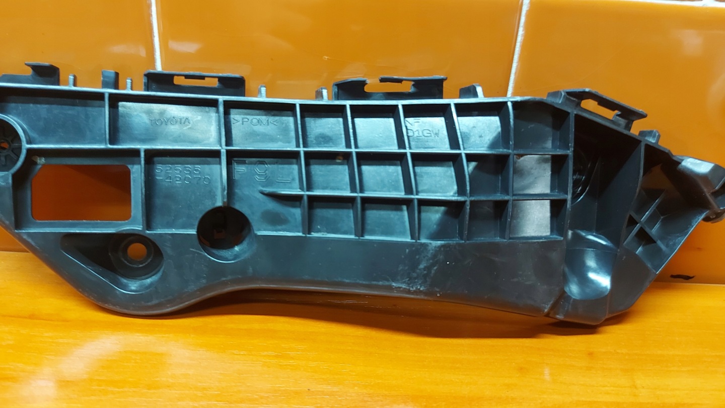 bumper bracket left front TOYOTA RAV4 IV 15-18