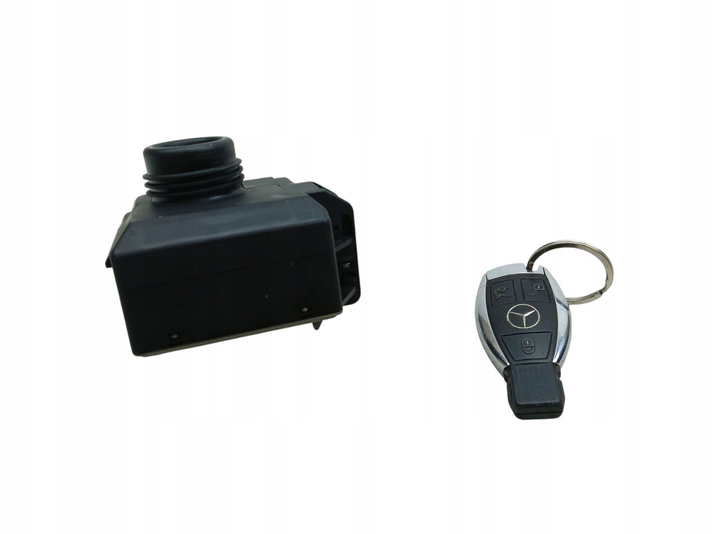 ignition key MERCEDES CLS X218 W218 W212 A2189054701