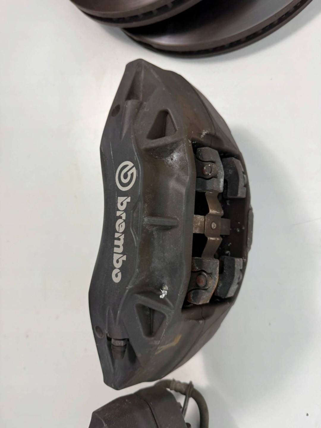Opel Insignia B BREMBO Komplet calipers Hamulce caliper