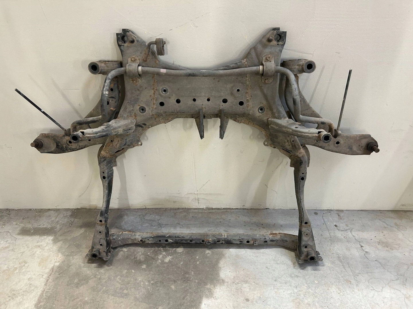 Rama auxiliary axle beam front Mazda 6 GJ 2016