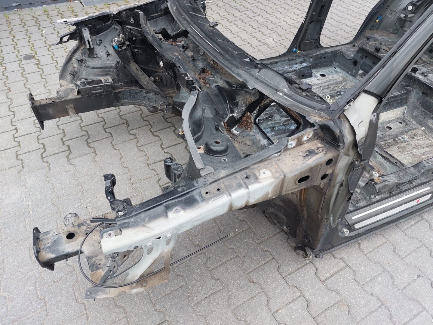 AUDI Q3 8U 11r-18r quarter left front pillar A LY9B