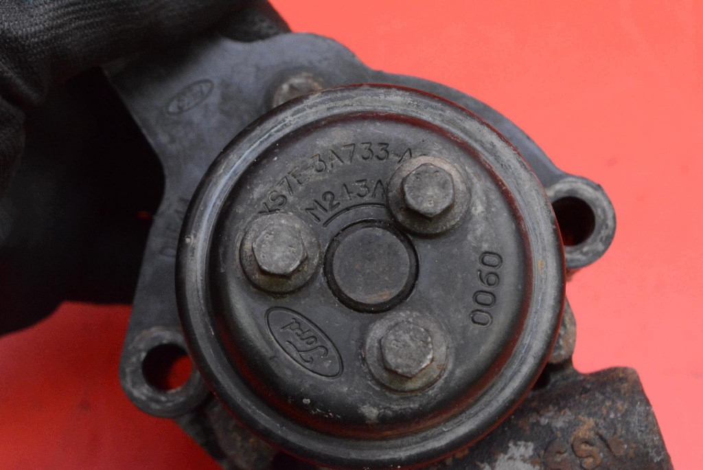 Servopumpe des Lenkrads FORD TRANSIT 5 V 2.0 TD 85 KM 00-13