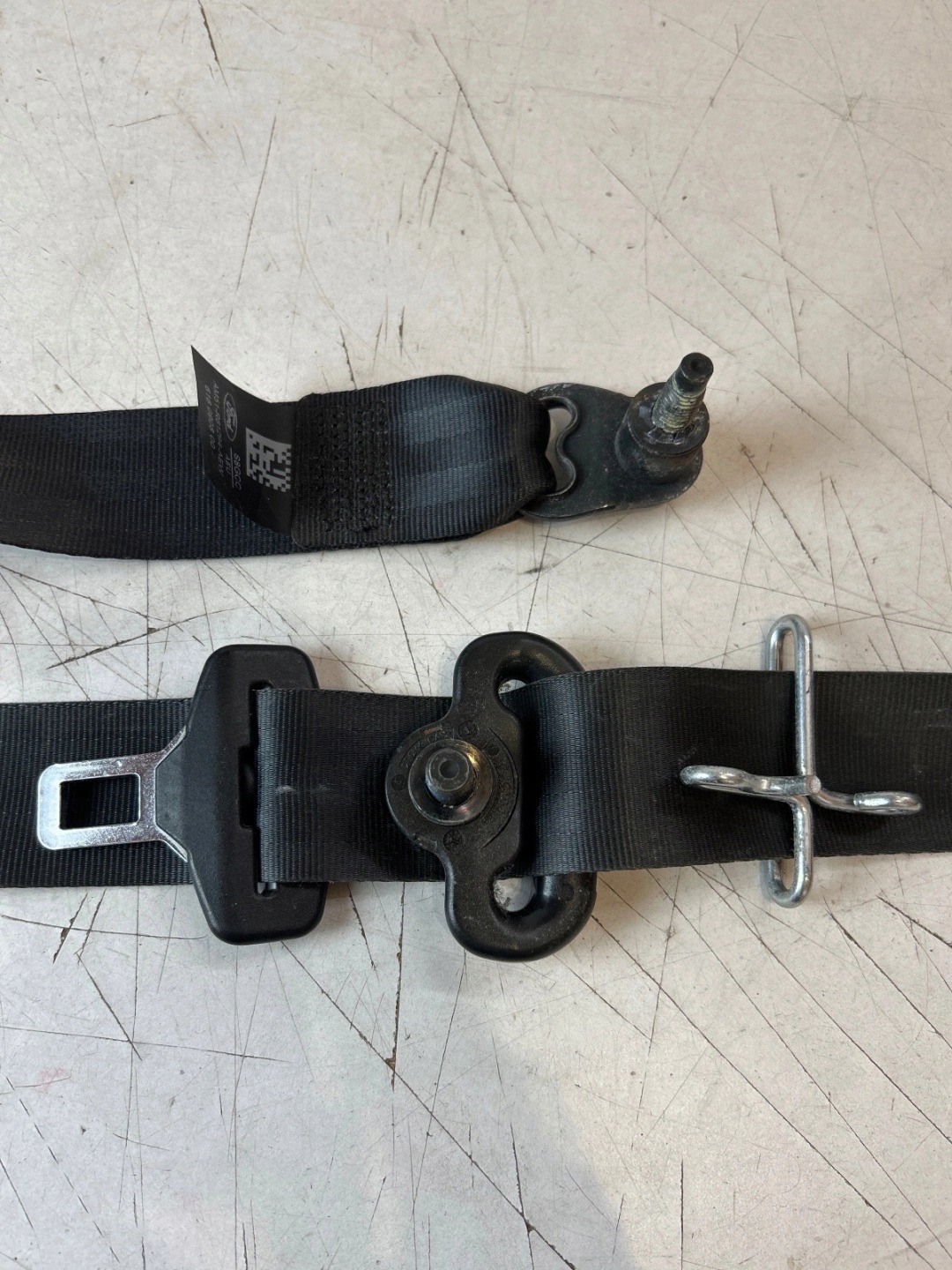 tension belt safety front front right Ford C-Max Mk2