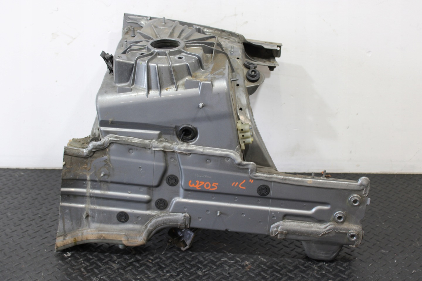 quarter quarter left front MERCEDES C-KLASA W205 AMG