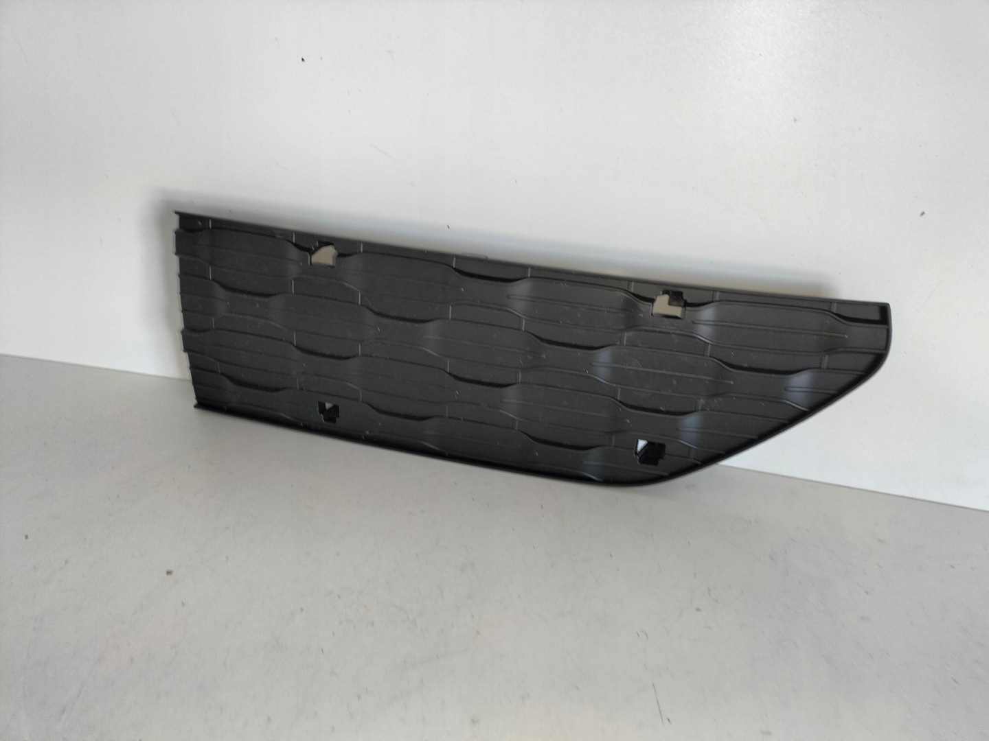 grille grid of a bumper front left CITROEN C3 II LFT 13-16