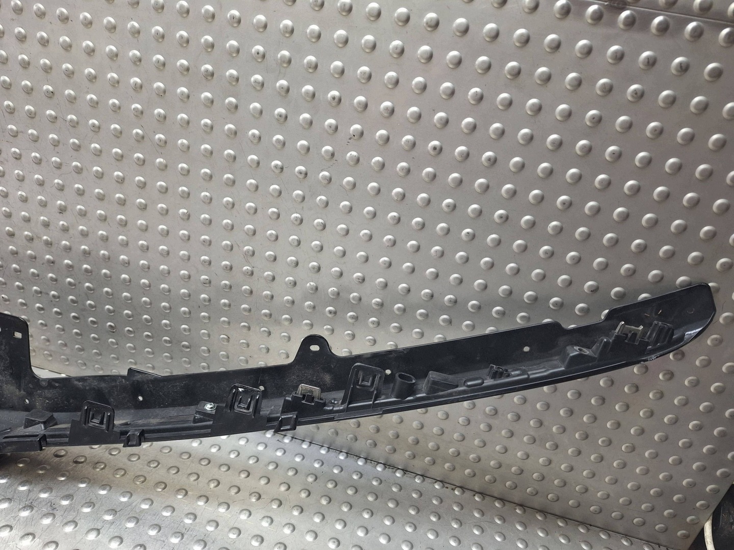 Grille CHROM Logo TOYOTA COROLLA E21 Berline 19- 53114-02580