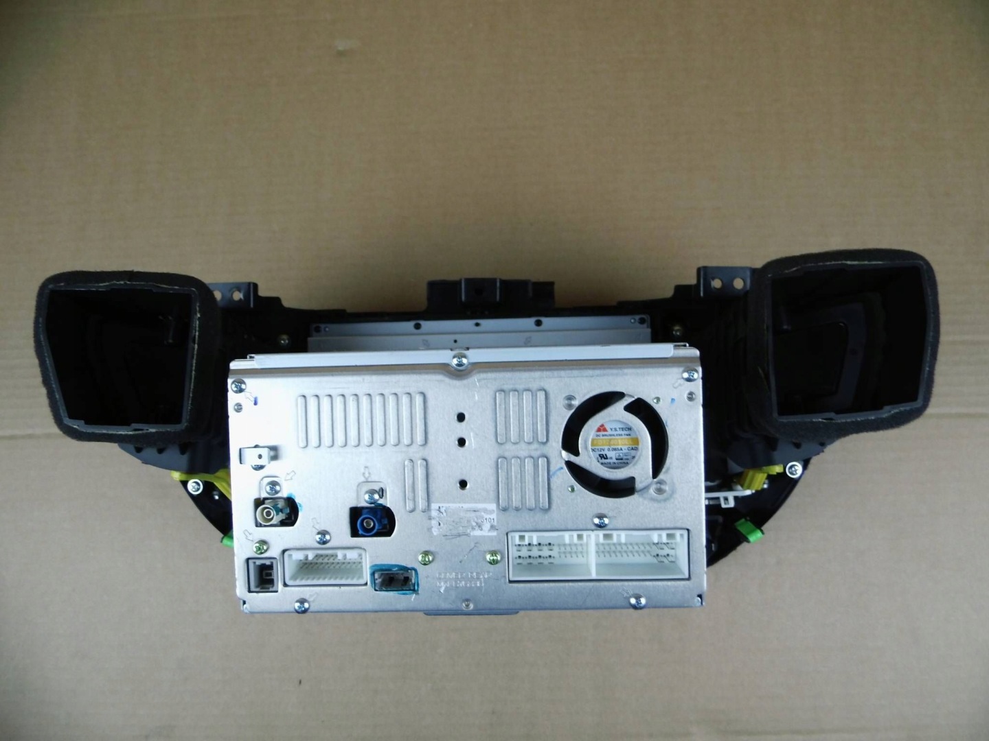 Hyundai Tucson III TL 2015-2018 radio navigation display