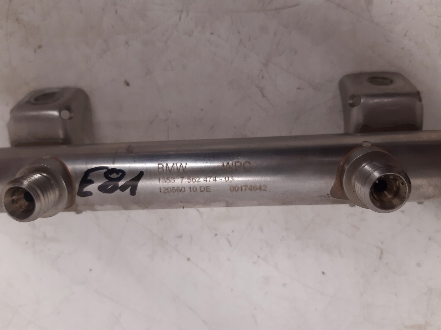 kraftstoffverteiler einspritzleiste sensor 7562474 BMW E81