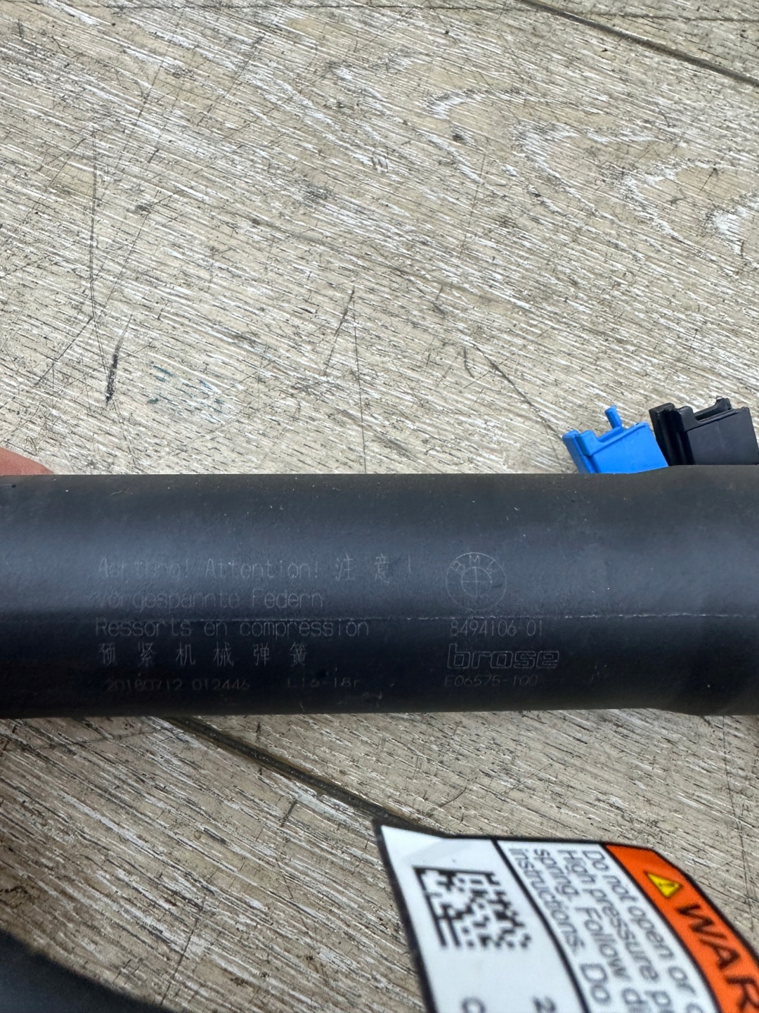 BMW 5 G31 damper bonnet boot electrical 8494106