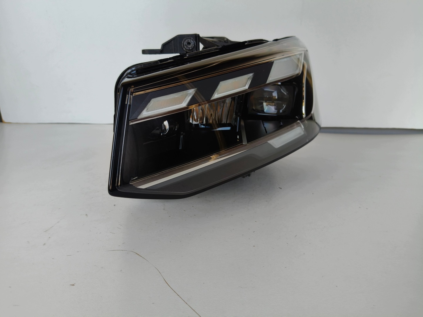 licht links REFLEKTOR AUDI Q2 81A LIFT FULL LED MATRIX