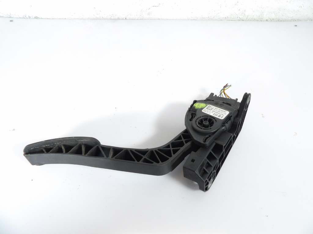 FORD TRANSIT COURIER and 1.0EBOOST accelerator pedal 8V21-9F836-AC