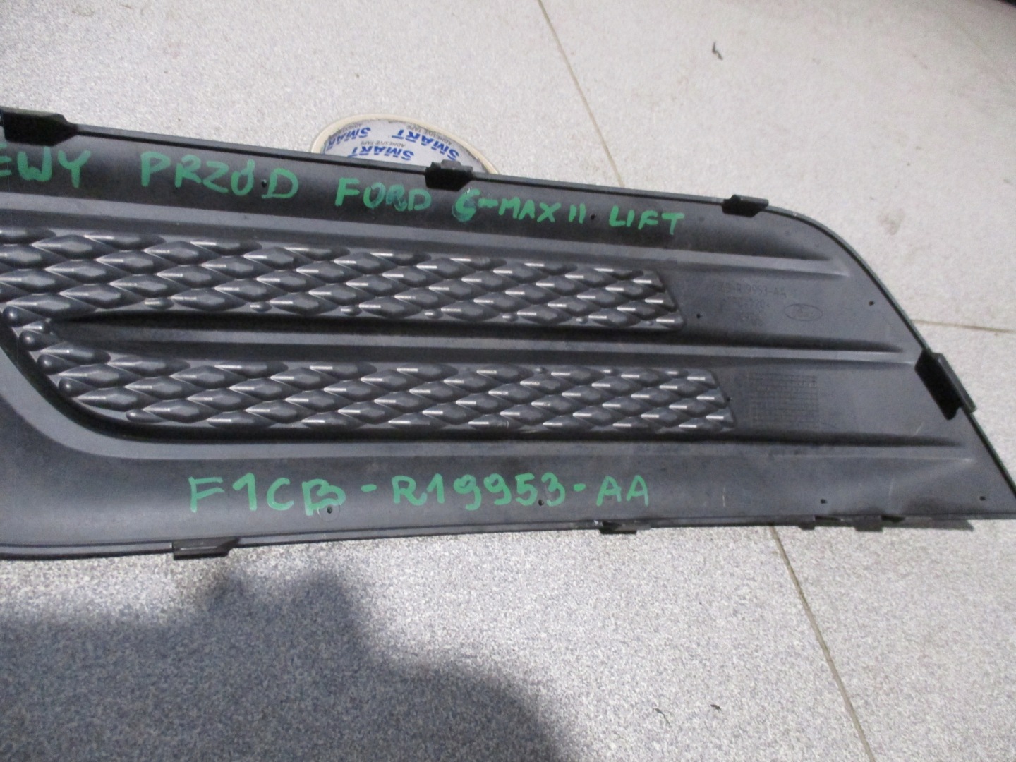 grid of a bumper left front Ford C- MAX II Lift F1CB-R19953-AA