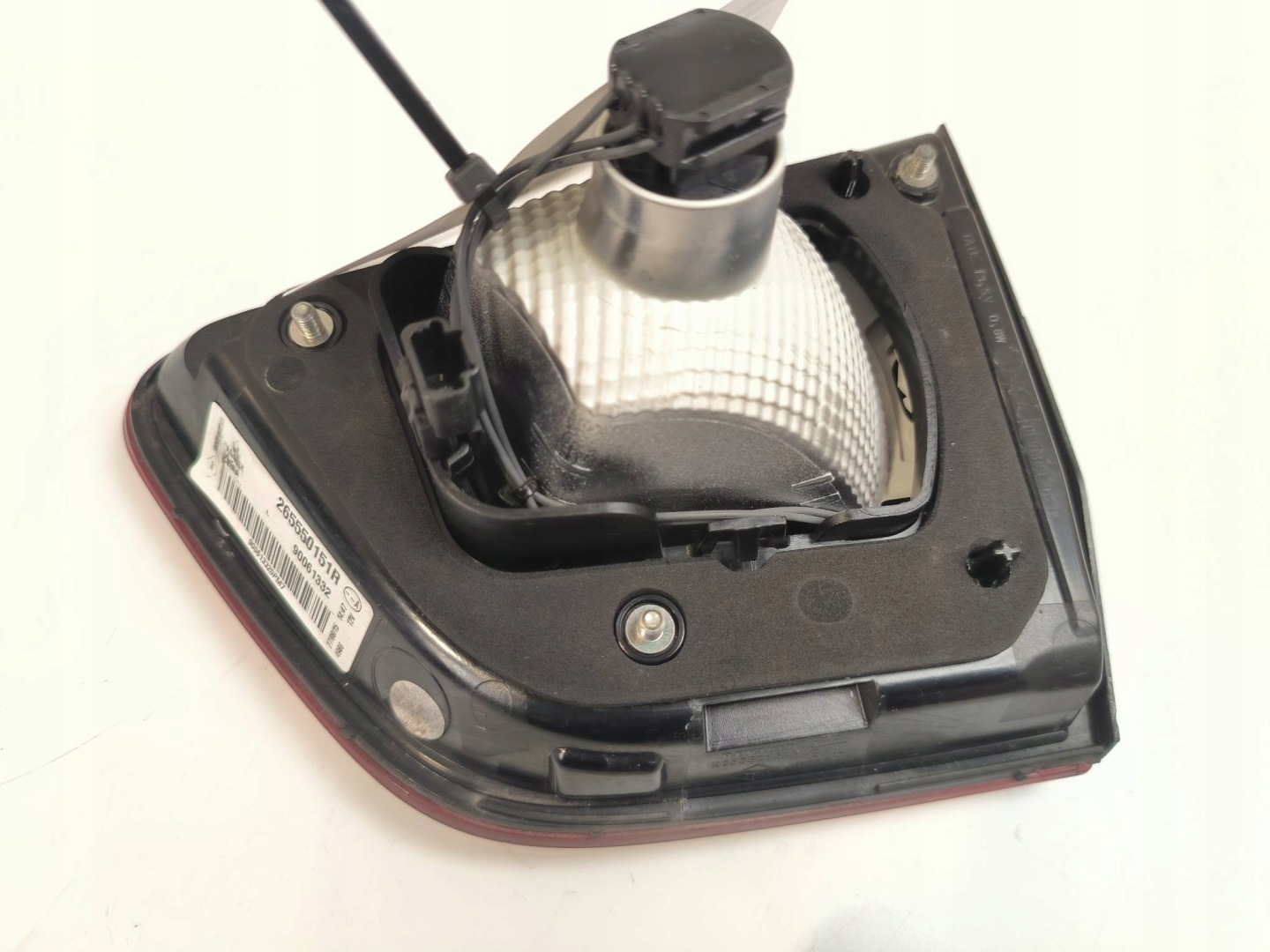 light to the bonnet left 265550151R RENAULT KADJAR and