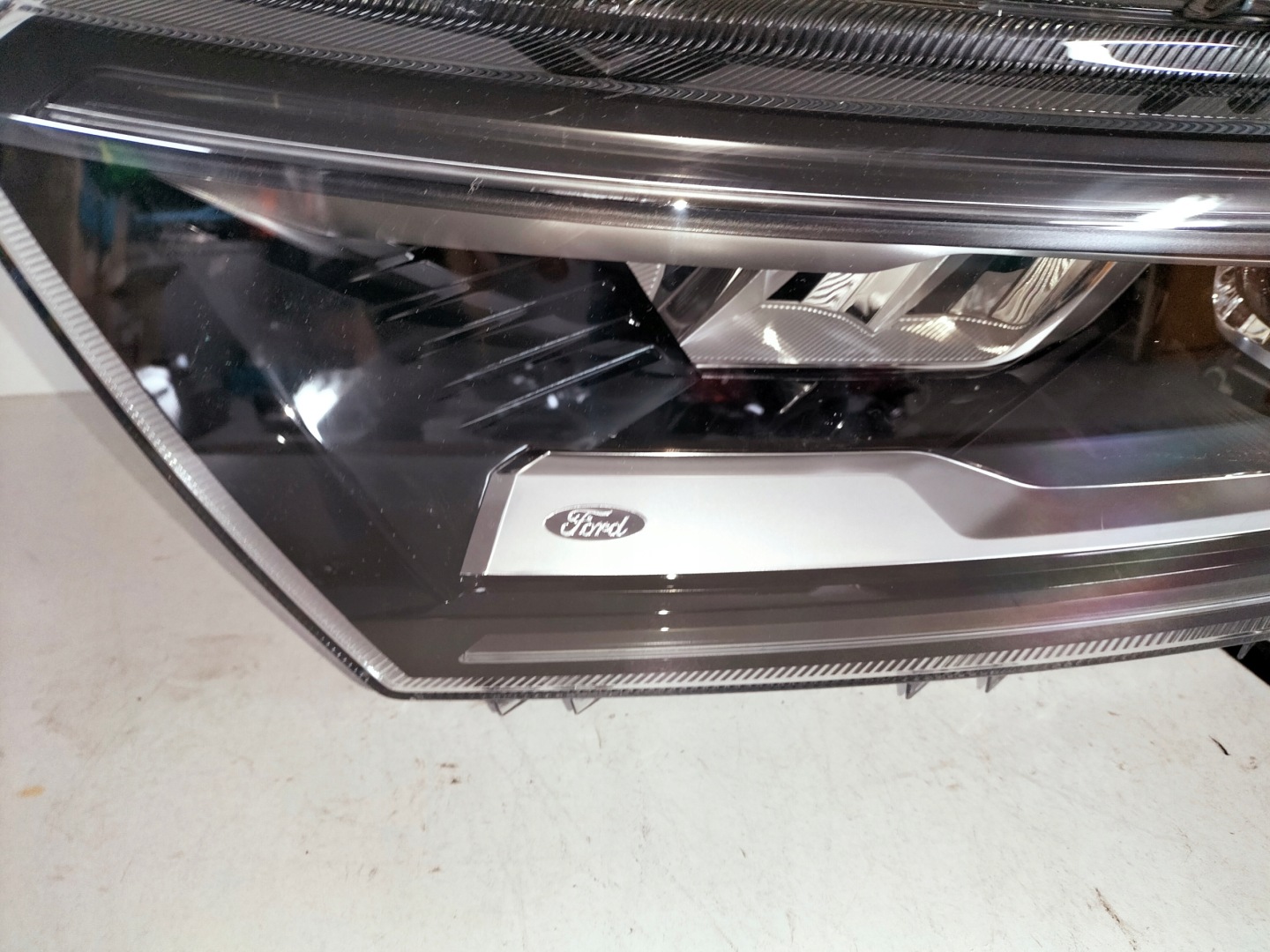light front left FORD TOURNEO CONNECT III 21