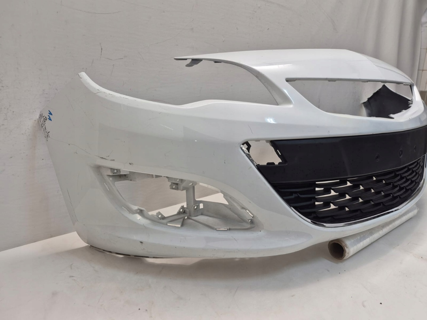 OPEL ASTRA IV 4 J LIFT 12-15 bumper front front 13368660