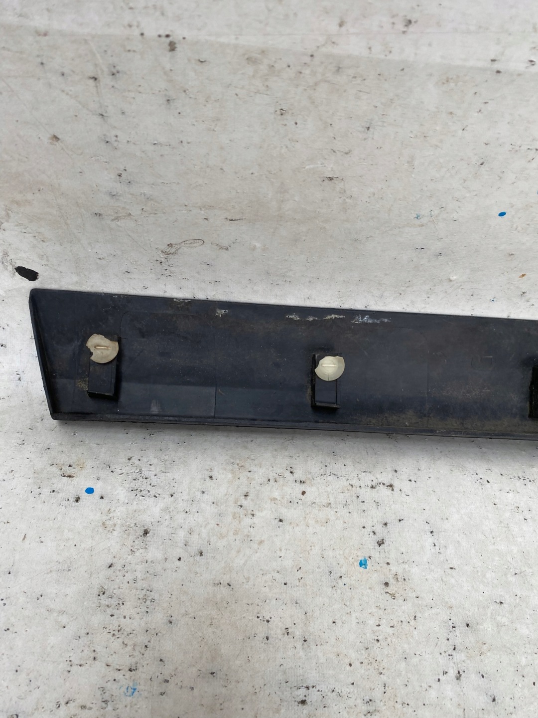 CITROEN C4 and COUPE 04-10 moulding door lower left left front 9653635977