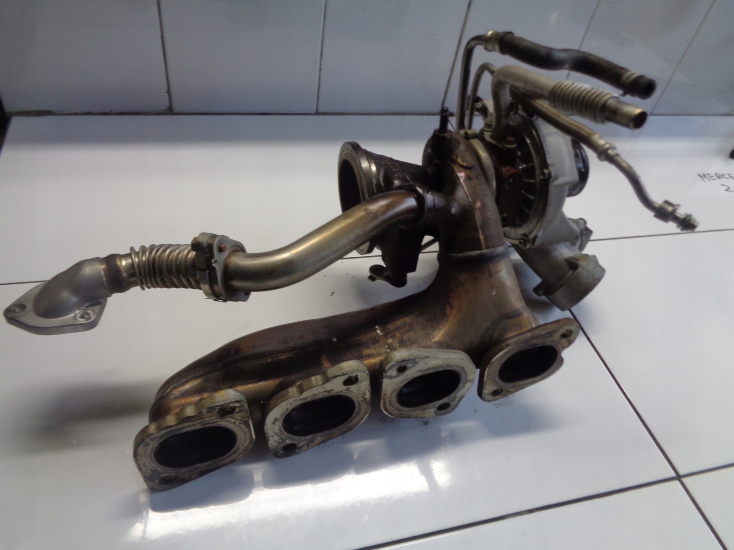 MERCEDES W205 2.0CGI turbo A2740904180