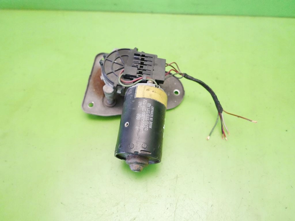 Motor Wischer FORD ESCORT heck 83FB17B571AB BOSCH