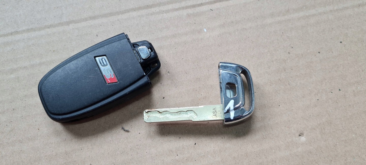 S6 C7 4G LIFT A6 key PILOT SMART KEY USA PANIC 4G0959754DM