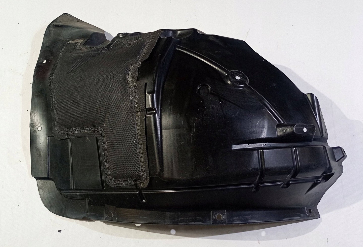 mudguard right front front right Maserati Levante 2017