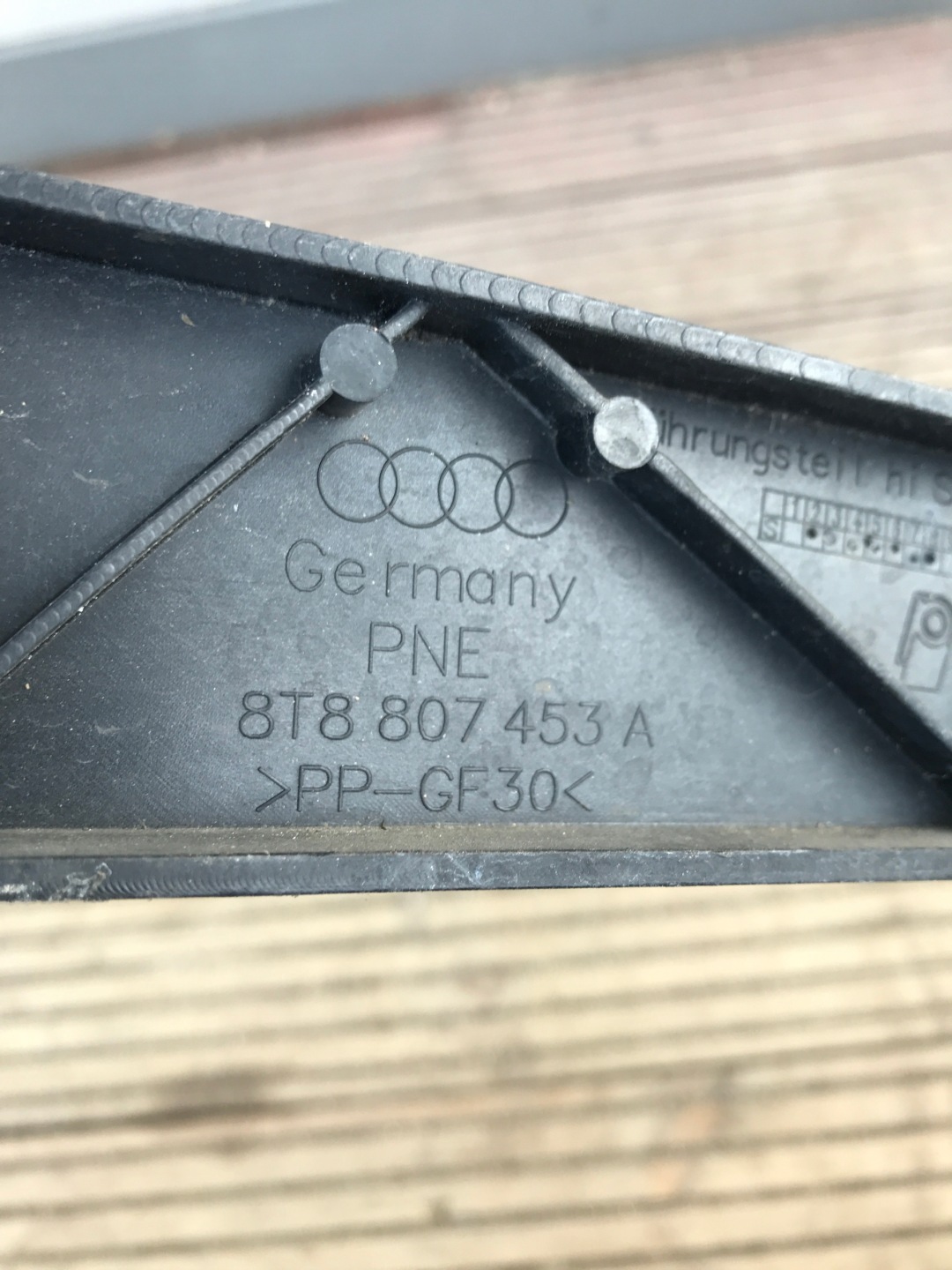 bumper bracket left rear part AUDI A5 SPORTBACK 8T8