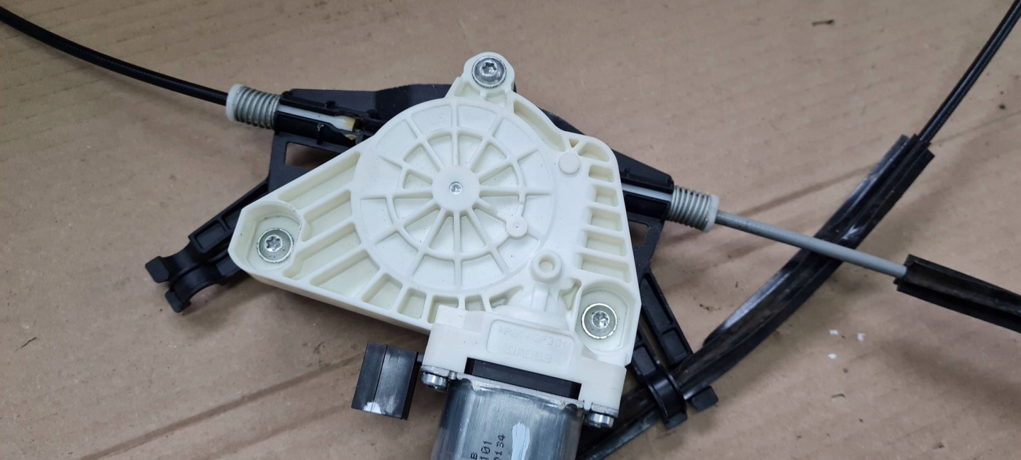 Q5 80A mechanism window regulator right front 80A837462A
