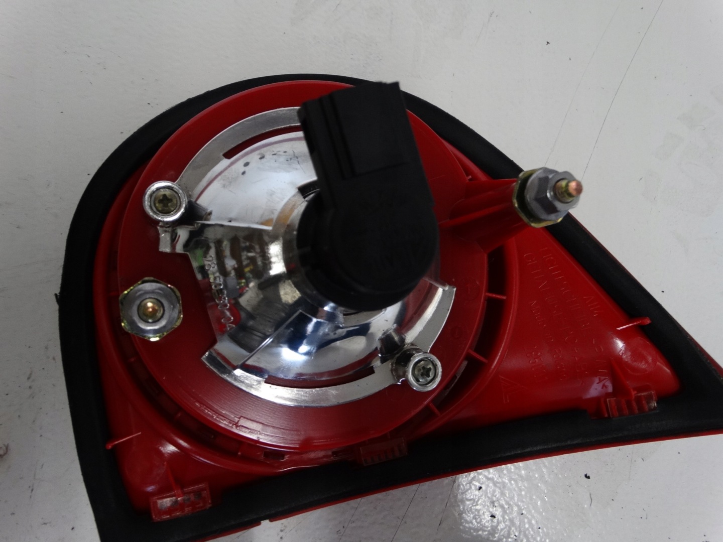 light rear left VW GOLF V 1K6945259