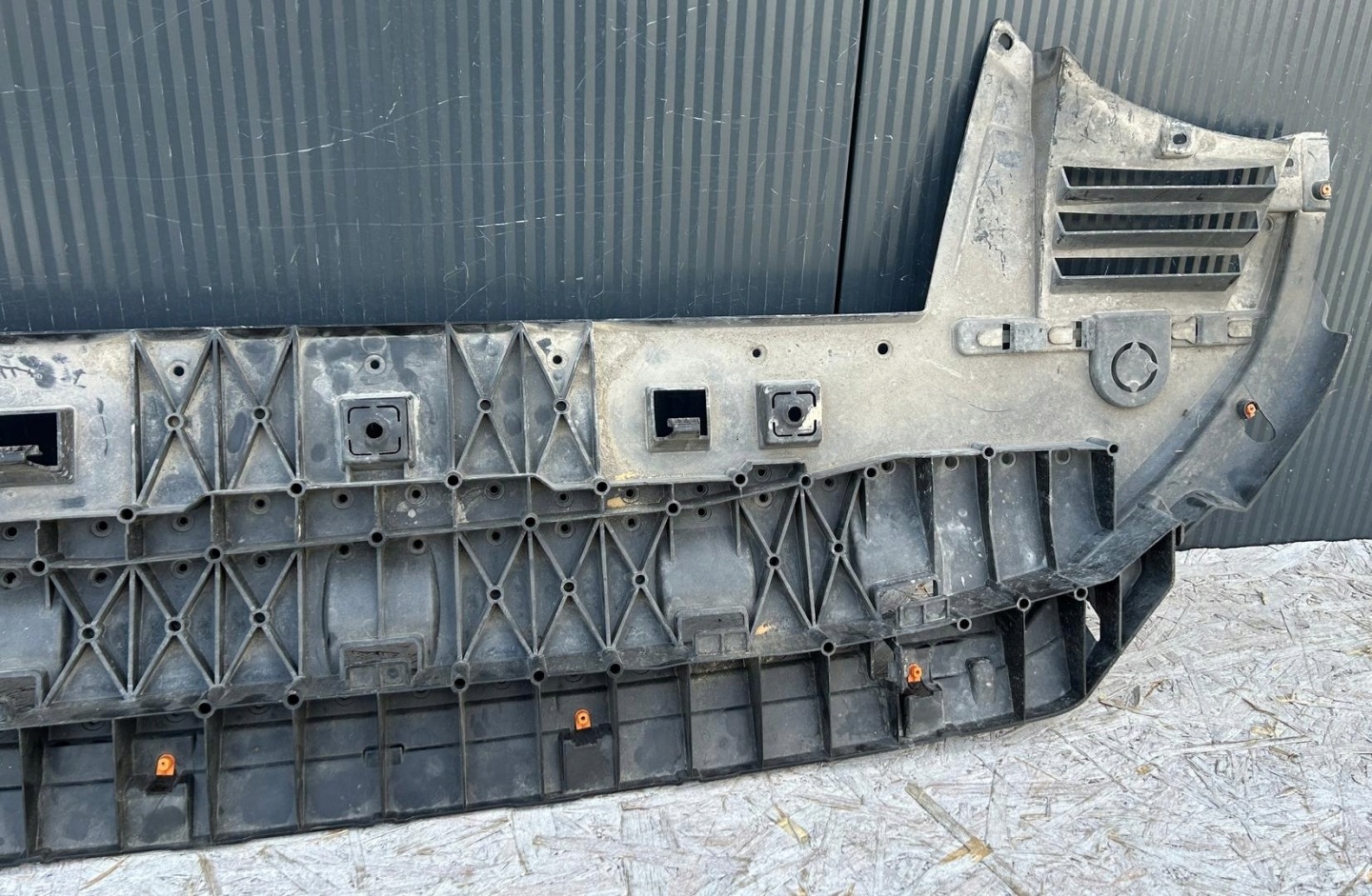 kryt dolní nárazníku předek OPEL COMBO E 18- 9825323580