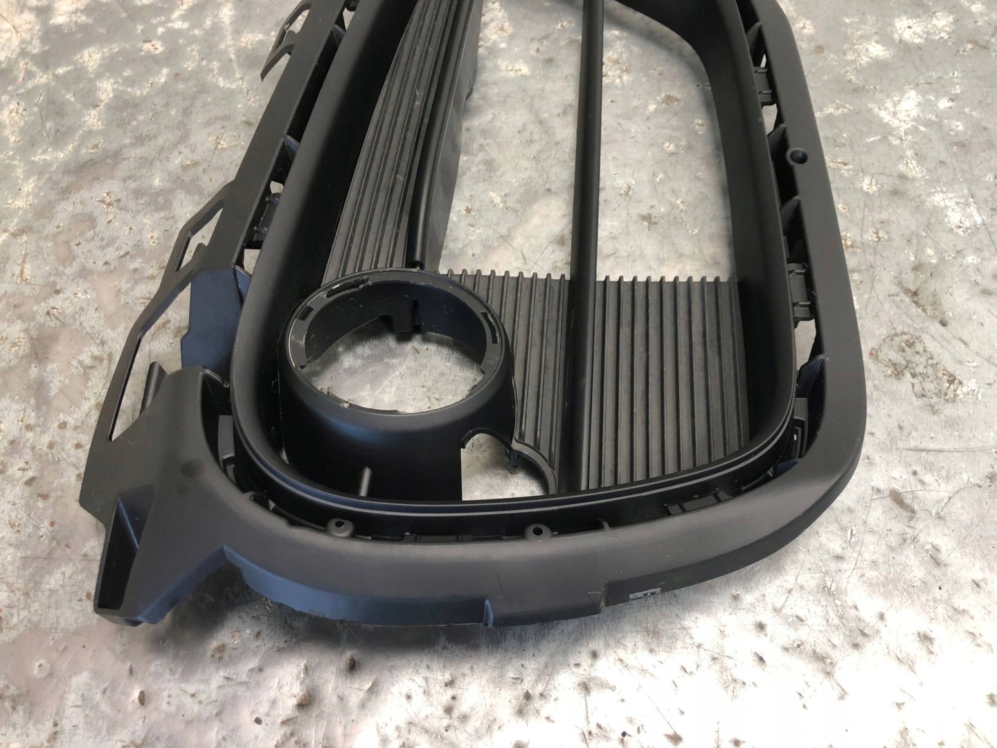 grid fog lights right front PDC PORSCHE CAYMAN S 98150556402