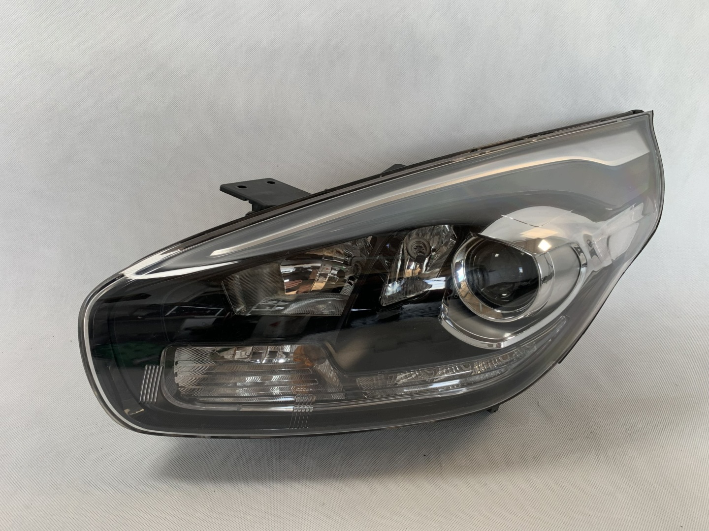 light front left reflektor Kia Carens 4 socz led 13r 92101-A4140 05.26