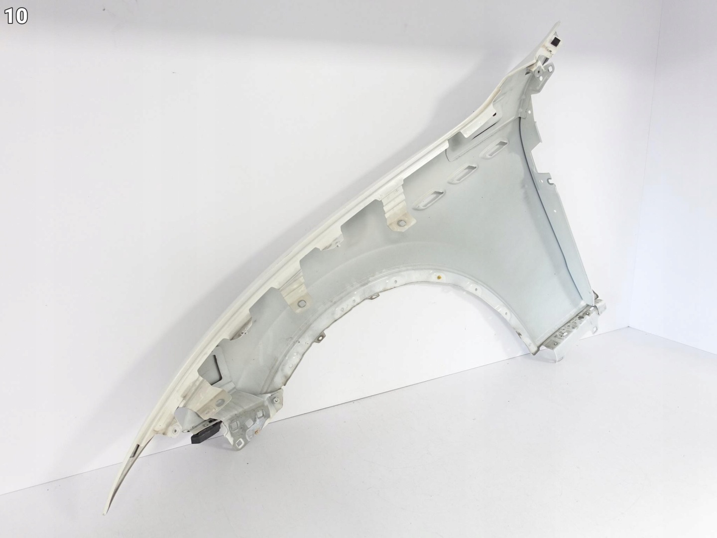 MASERATI LEVANTE M161 16-24 fender right front
