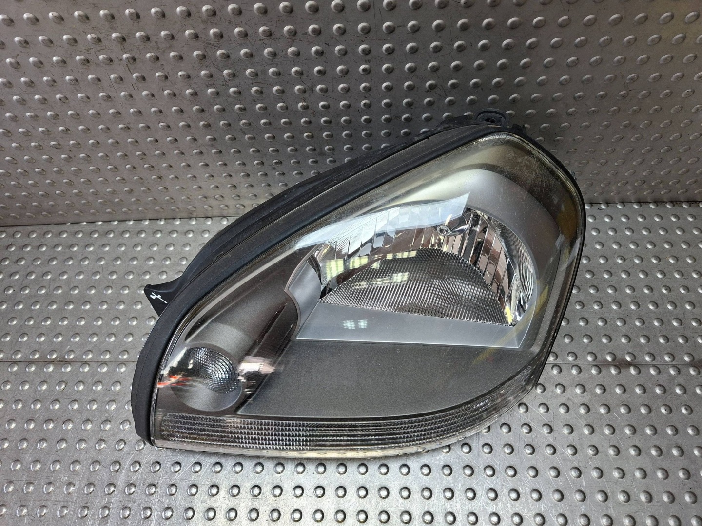 light front left HYUNDAI TUCSON and 04-10 EU 92101-2EXXX