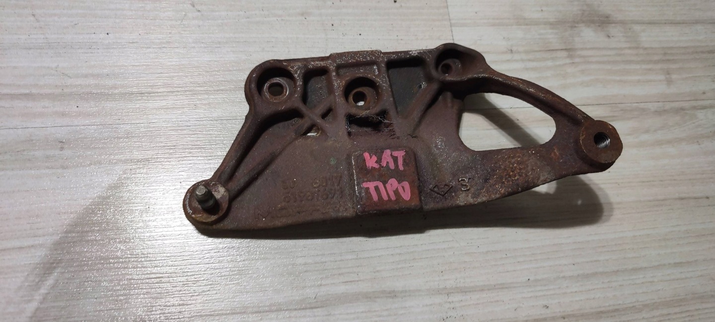 Fiat Tipo 2018 Support plaque katalizatora