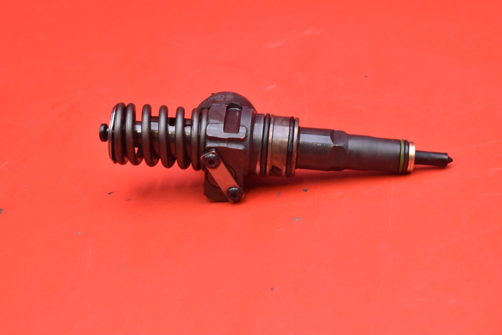 Einspritzdüse Einspritzdüse 038130073AG VW GOLF 5 V PLUS 1.9 TDI 105 KM 03-09