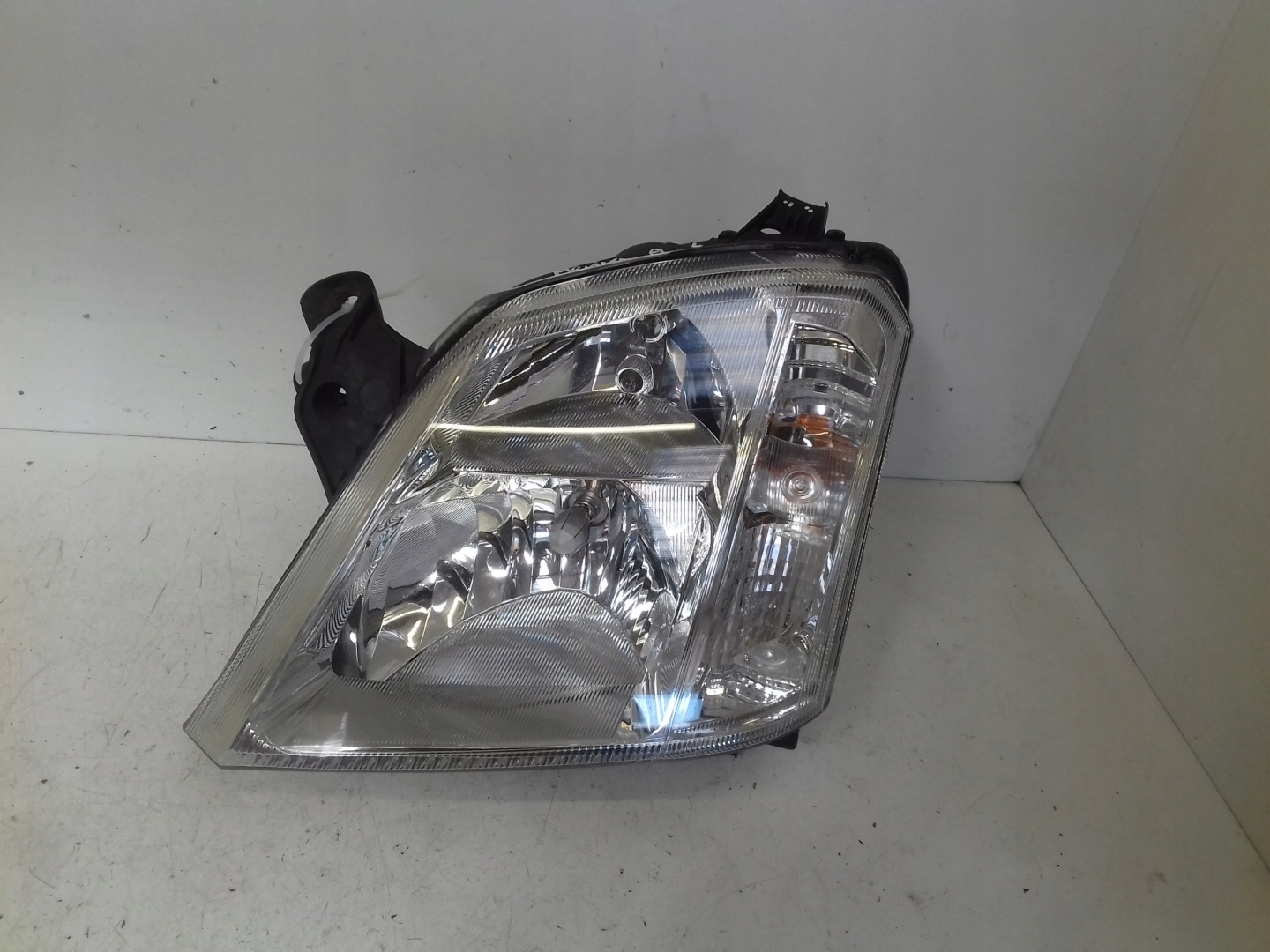 light left front 93321025 europa Opel Meriva A
