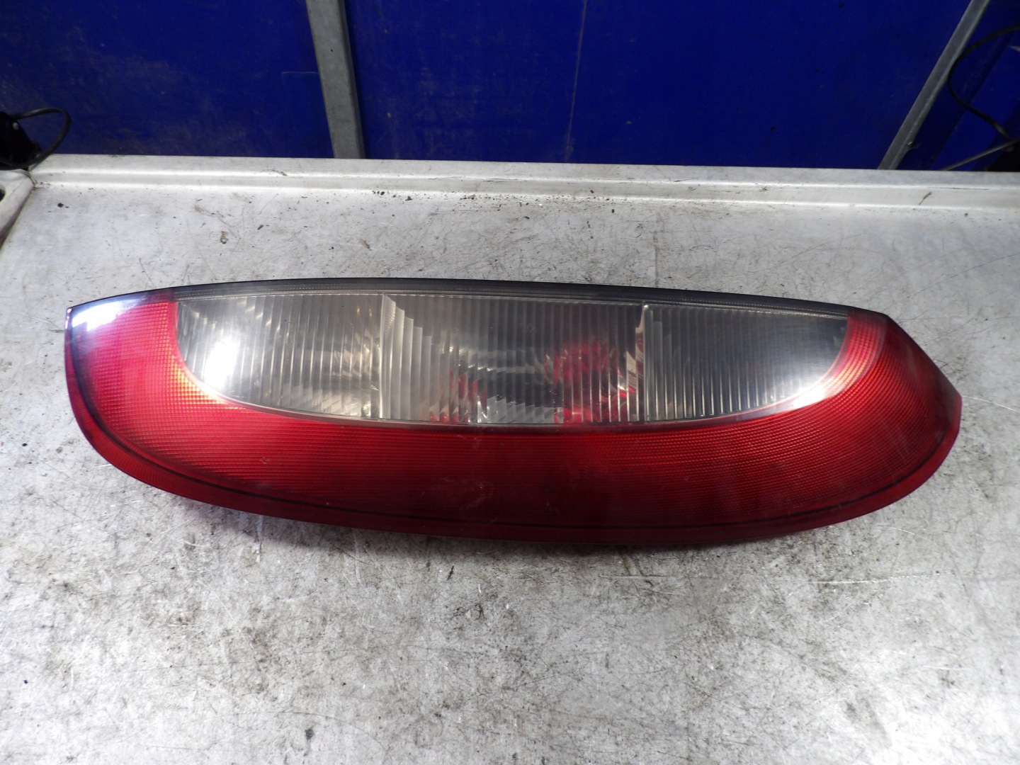 Opel Corsa C light rear right 09114337 89302181