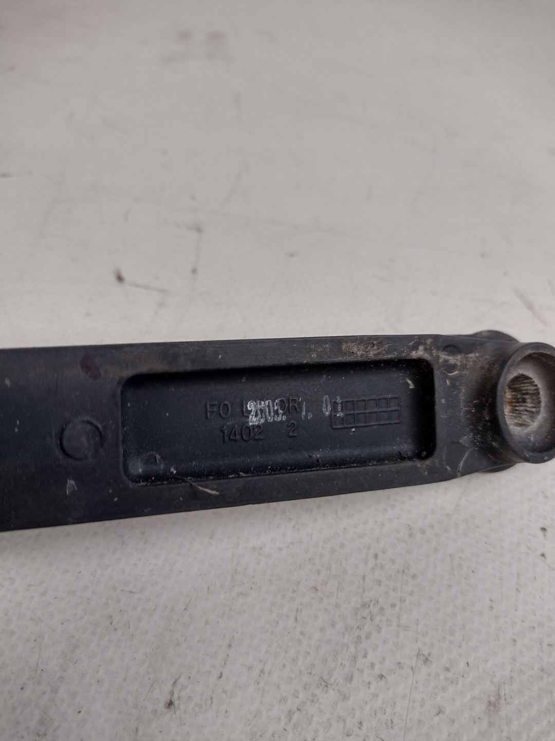 wiper arm left front Hyundai Trajet