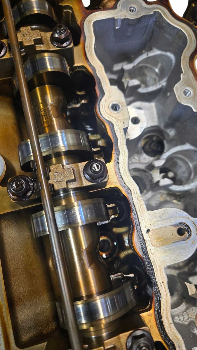 BMW E81 E87 E88 E90 E60 E61 1.8i 2.0i N43 TESTATA ALBERI A CAMME completa 7559168