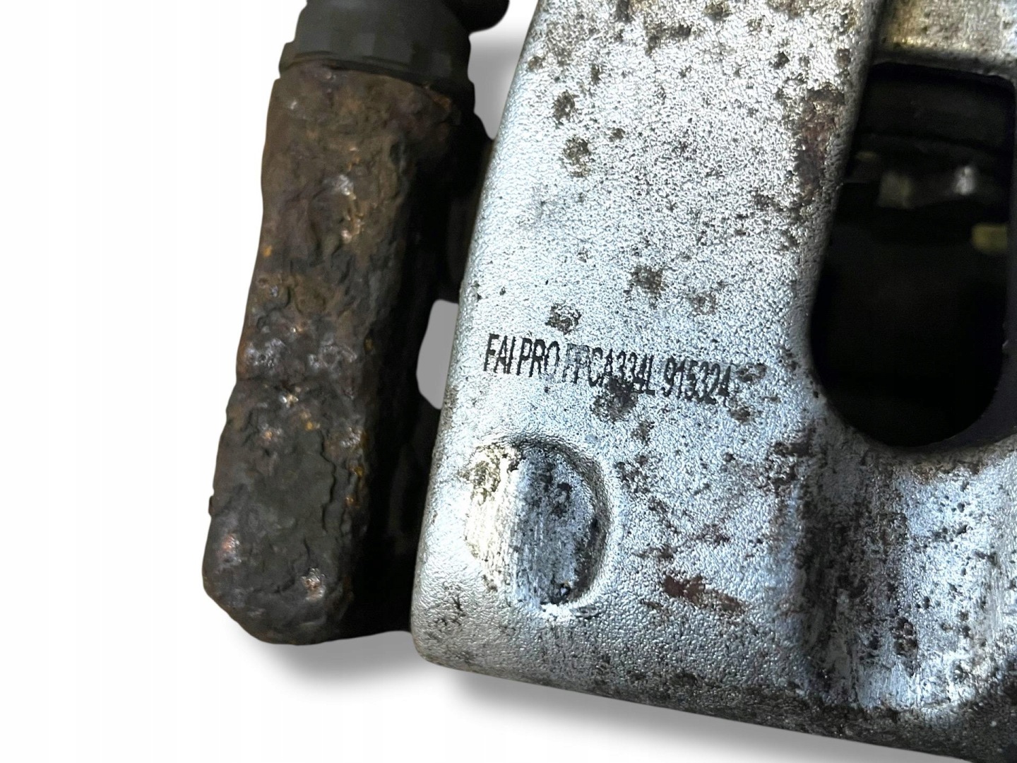 caliper brake rear part left side Kia Ceed 2 JD 2012 58300-A2300
